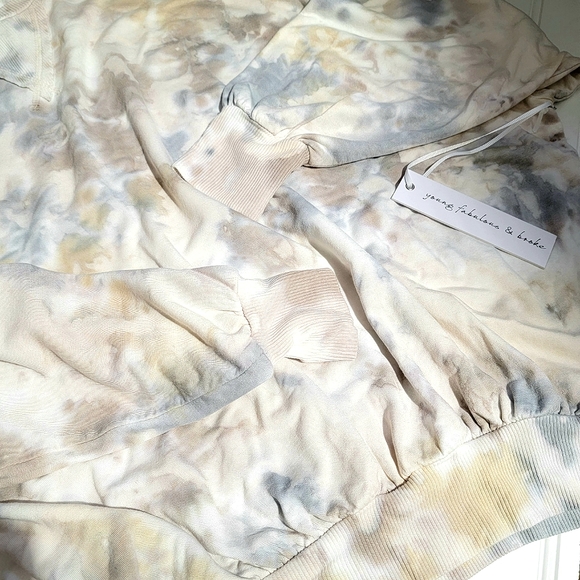 YOUNG FABULOUS & BROKE Oversized Sweatshirt - Picture 7 of 11